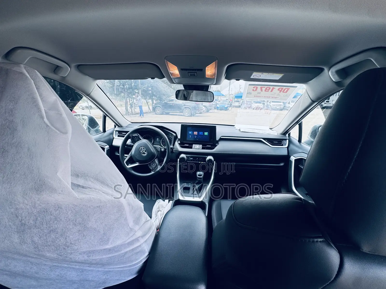 Toyota RAV4 LE AWD 2023 White