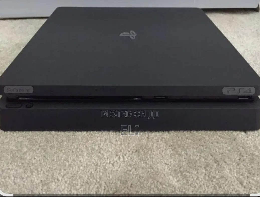 Playstation 4 Slim