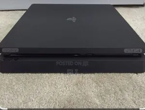 Playstation 4 Slim