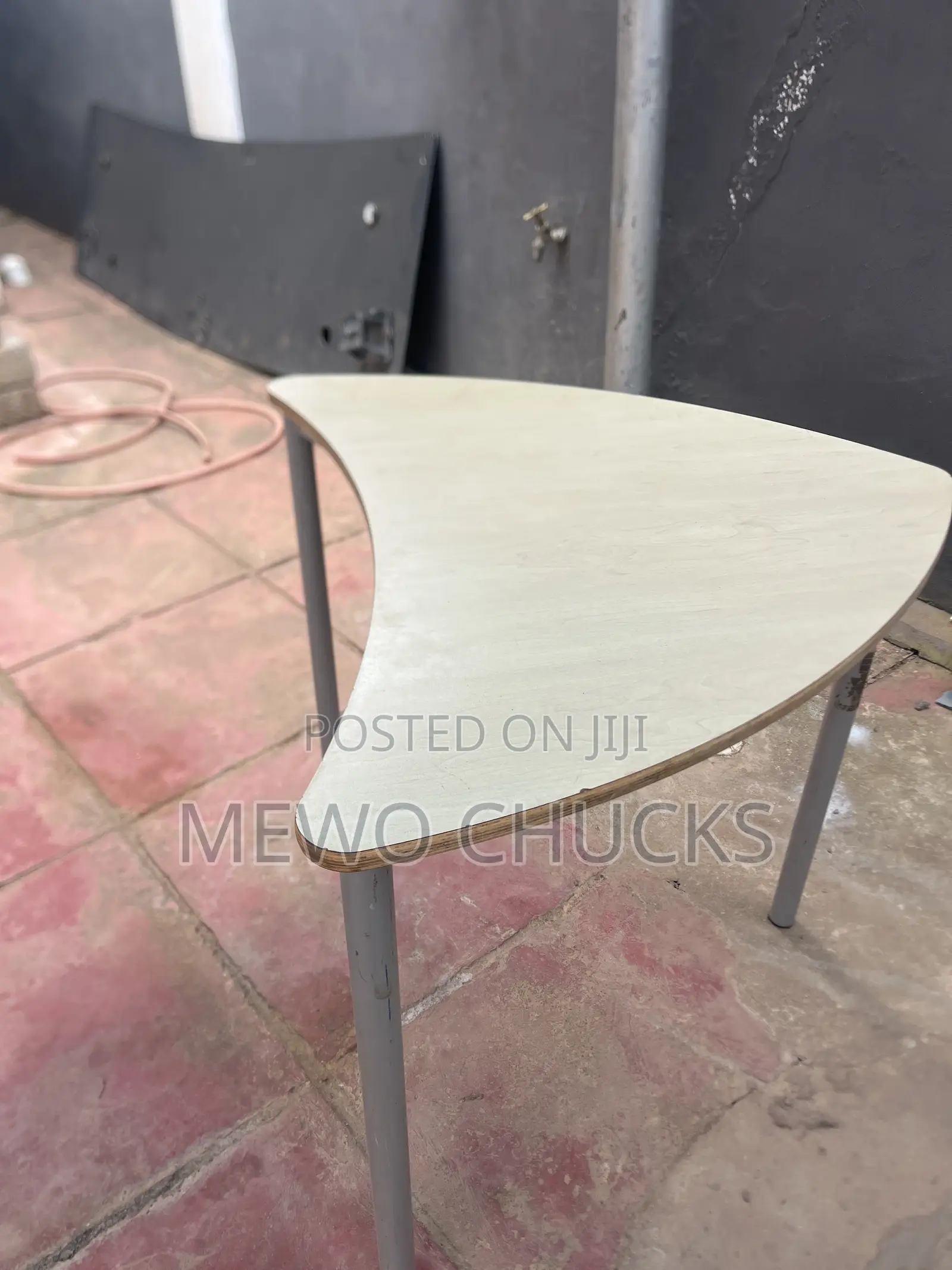 Reading Table