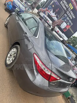 Toyota Camry 2016 Gray