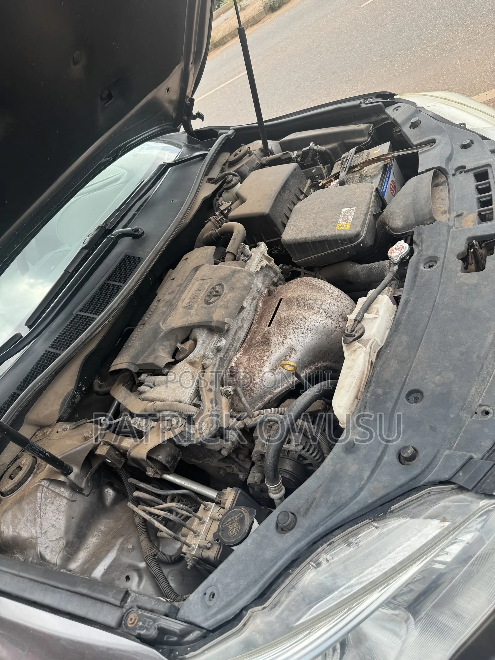 Toyota Camry 2016 Gray