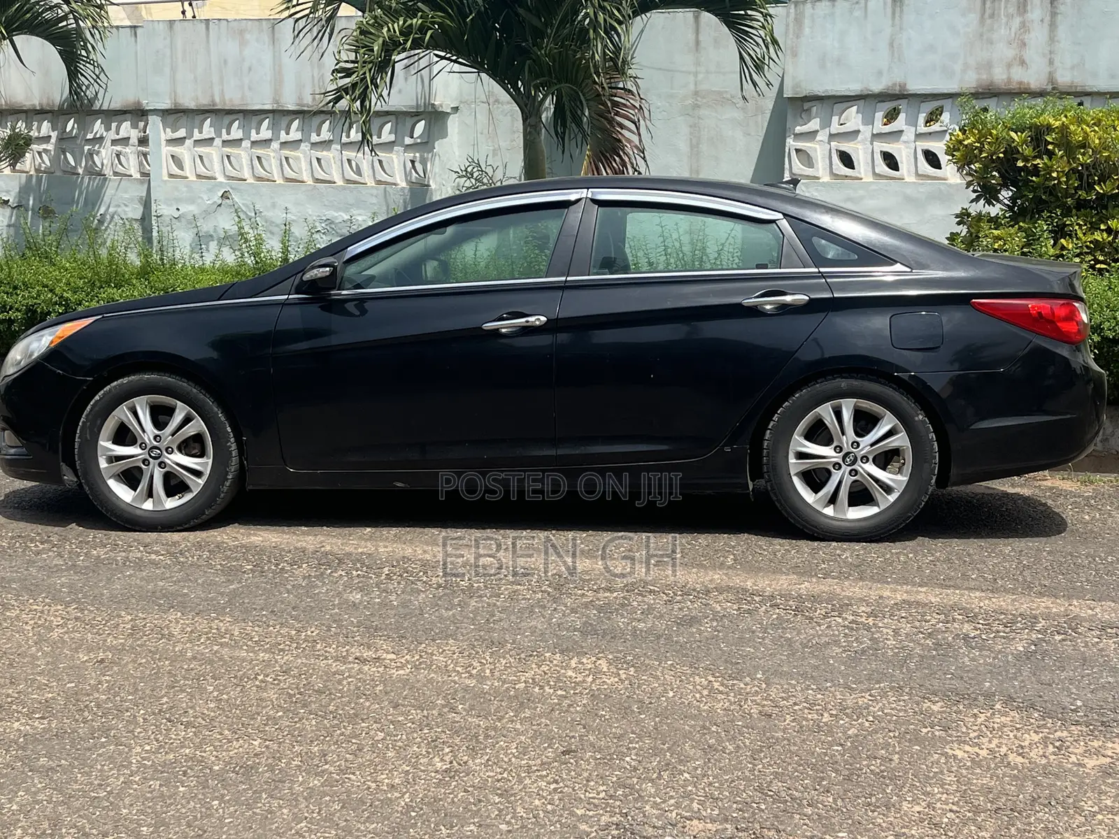 Hyundai Sonata Limited Sedan FWD (2.4L 4cyl 6A) 2012 Black