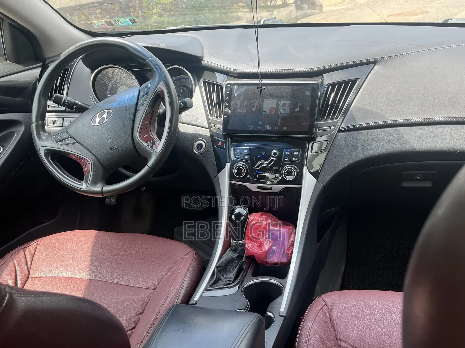 Hyundai Sonata Limited Sedan FWD (2.4L 4cyl 6A) 2012 Black