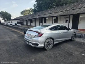 Honda Civic EX Hatchback 2018 Gray