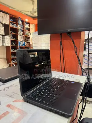 Laptop Dell Latitude 3190 2-in-1 4GB Intel Pentium SSD 128GB