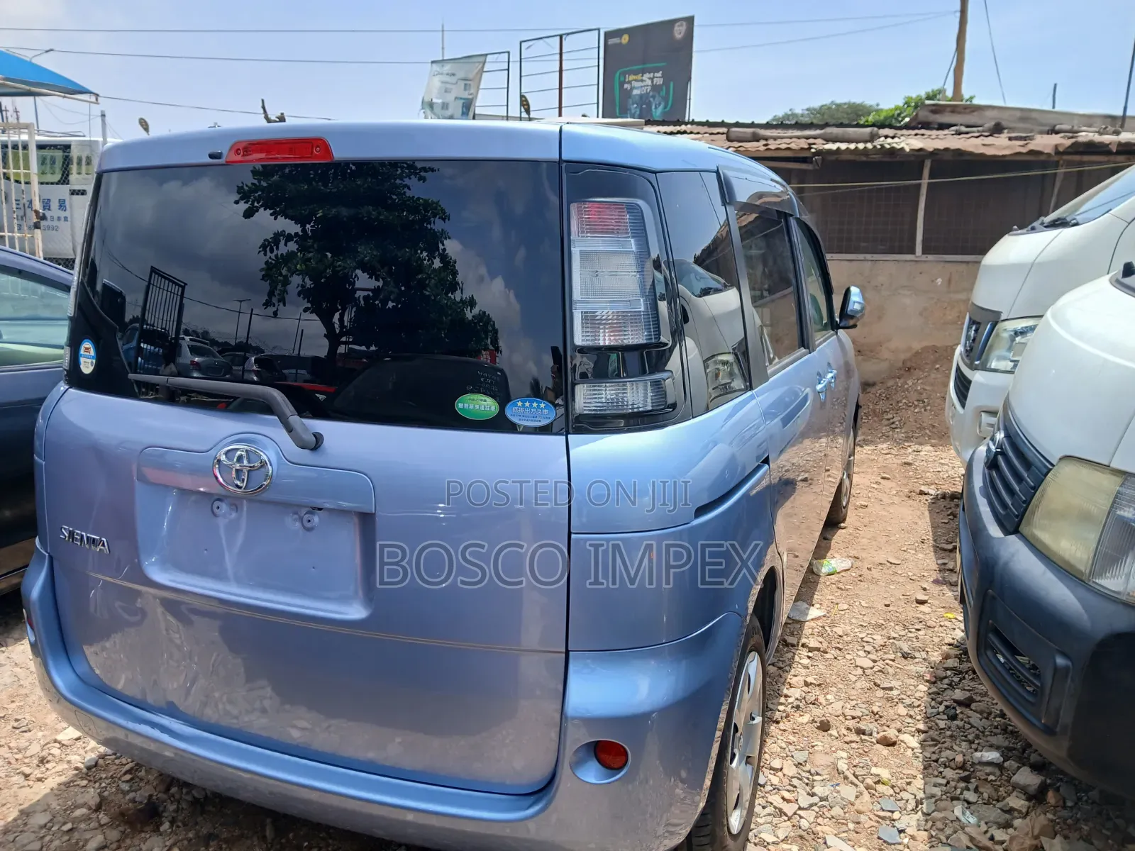 Toyota Sienta 1.5 FWD 2012 Blue
