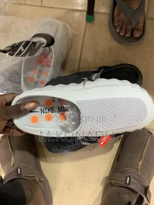 Nike Mind 001 Slide