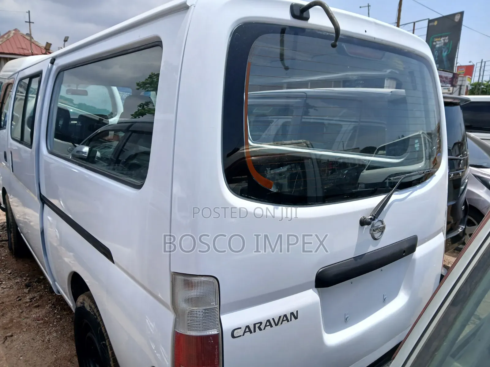 Nissan Caravan (Urvan) 2008 White