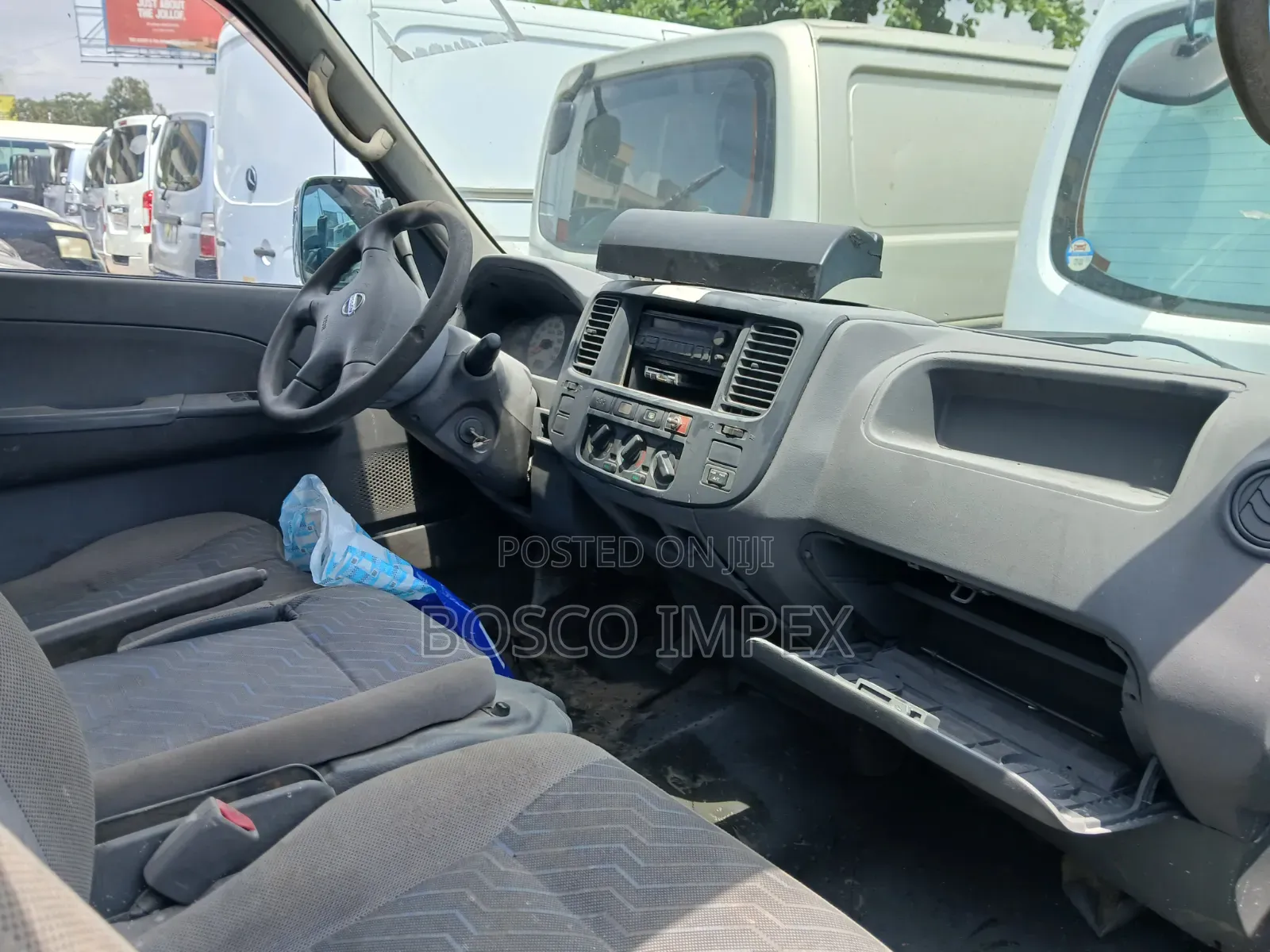 Nissan Caravan (Urvan) 2008 White