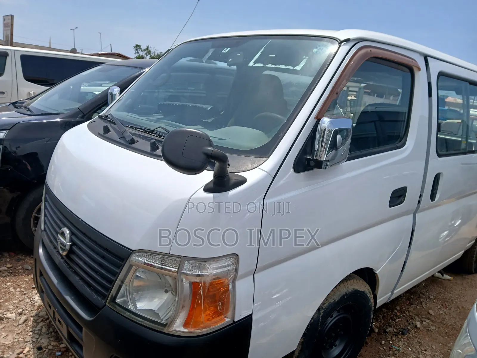 Nissan Caravan (Urvan) 2008 White