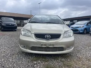 Toyota Vios 2010 Gold