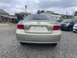 Toyota Vios 2010 Gold