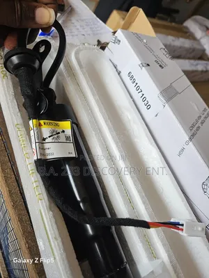 Toyota Fortuner 2015/2018/2020/2022 Electronic Boot Shocks