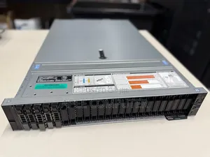 Server Dell PowerEdge R740 96GB Intel Xeon SSHD+SSD 3T