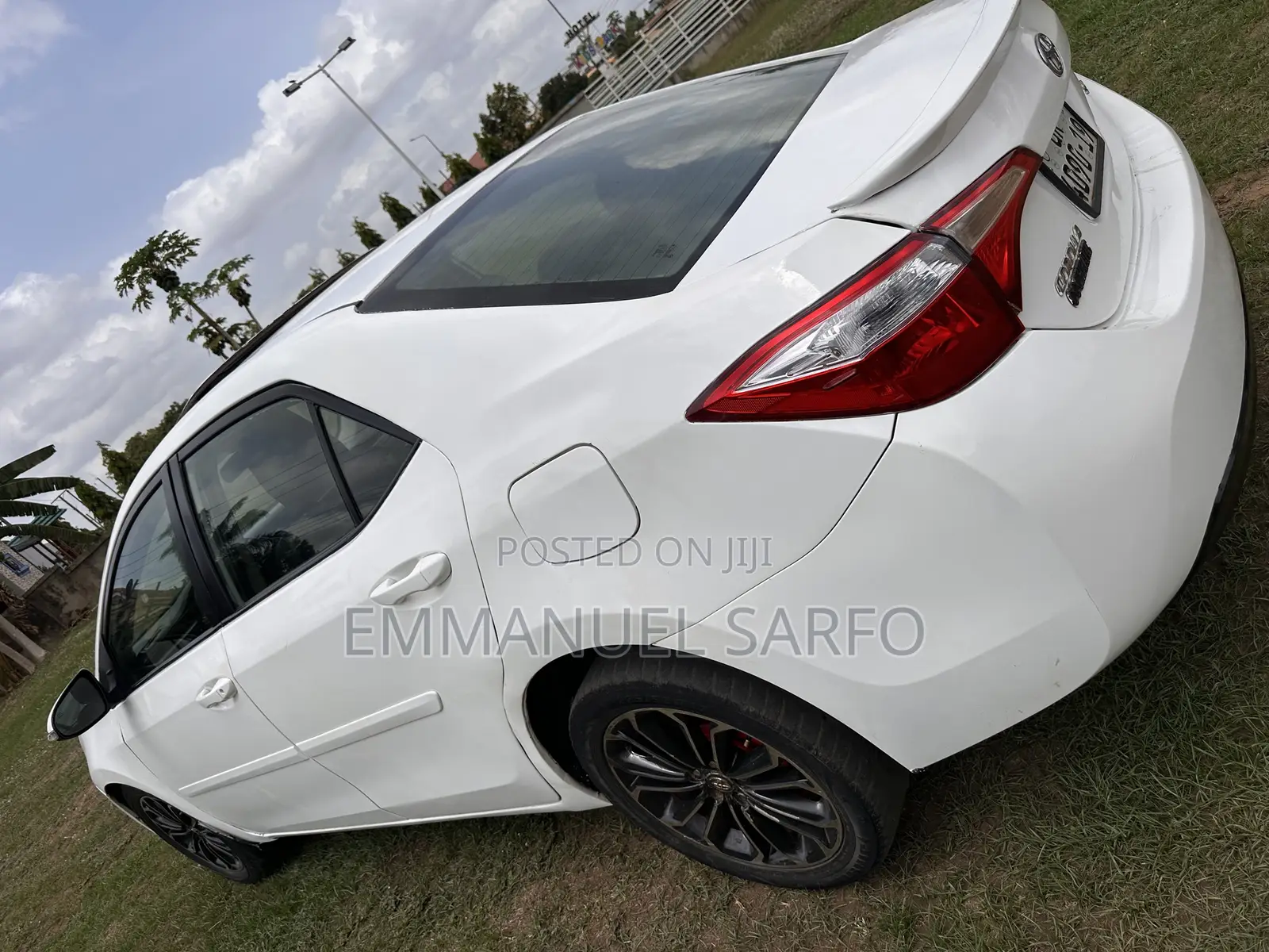 Toyota Corolla S 4dr Sedan (1.8L 4cyl CVT) 2015 White