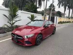 Mercedes-Benz A-Class A 220 4MATIC 2022 Red
