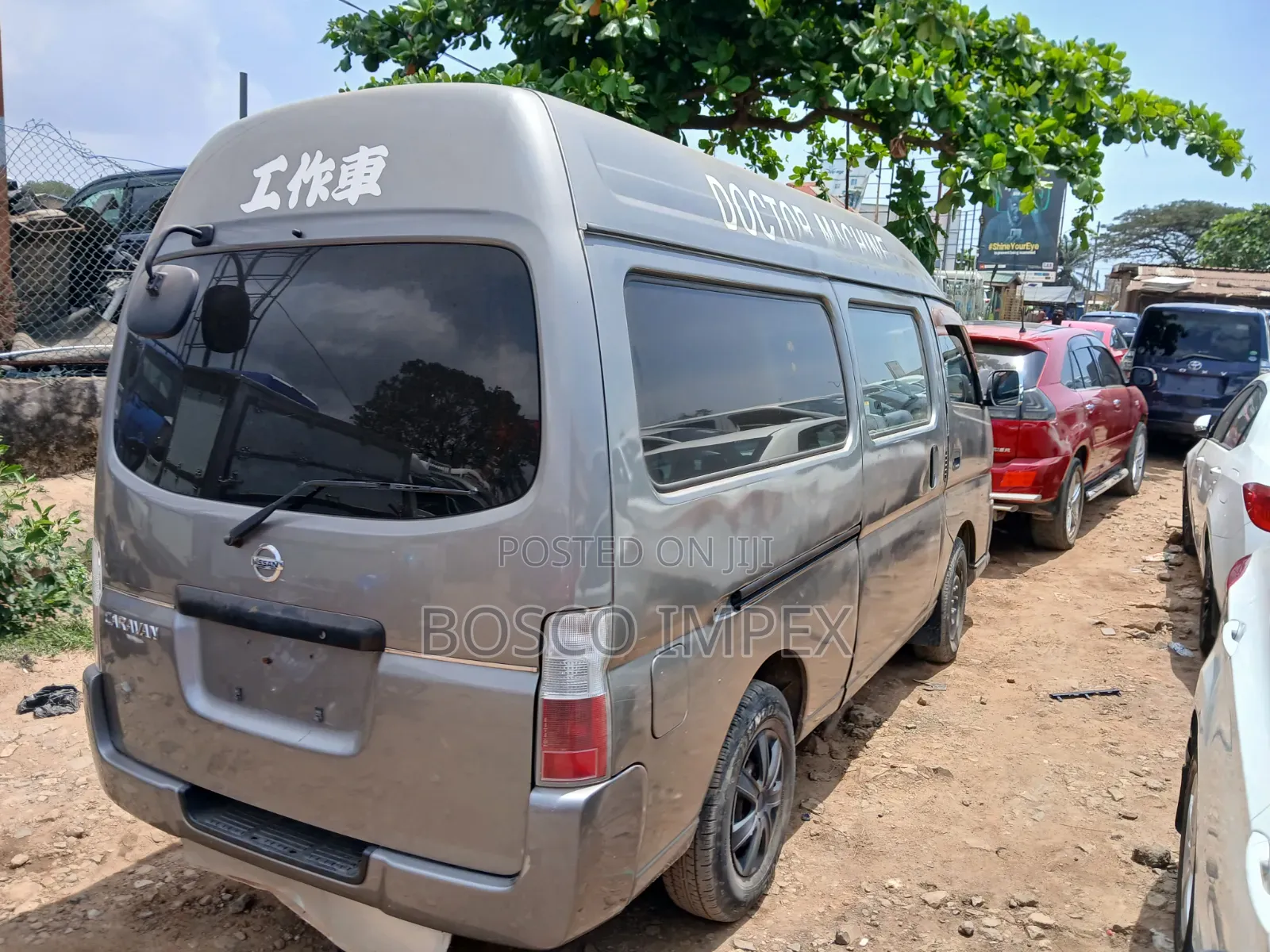 Nissan Caravan (Urvan) 2009 Brown
