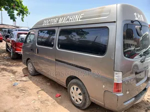 Nissan Caravan (Urvan) 2009 Brown