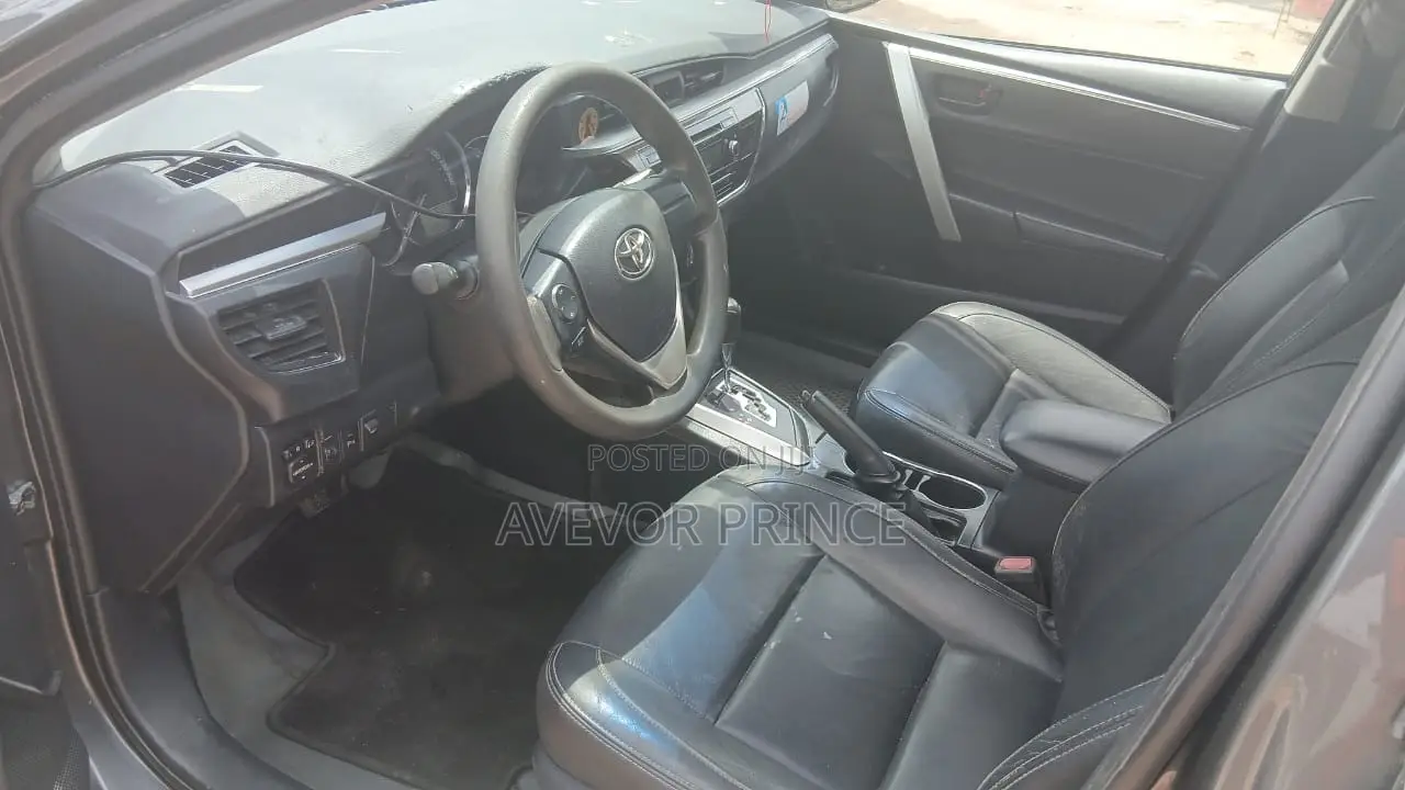 Toyota Corolla L 4dr Sedan (1.8L 4cyl 4A) 2015 Black
