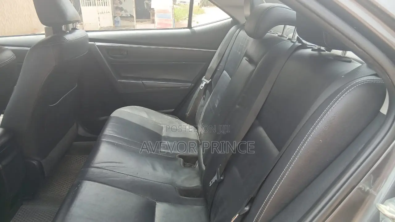 Toyota Corolla L 4dr Sedan (1.8L 4cyl 4A) 2015 Black