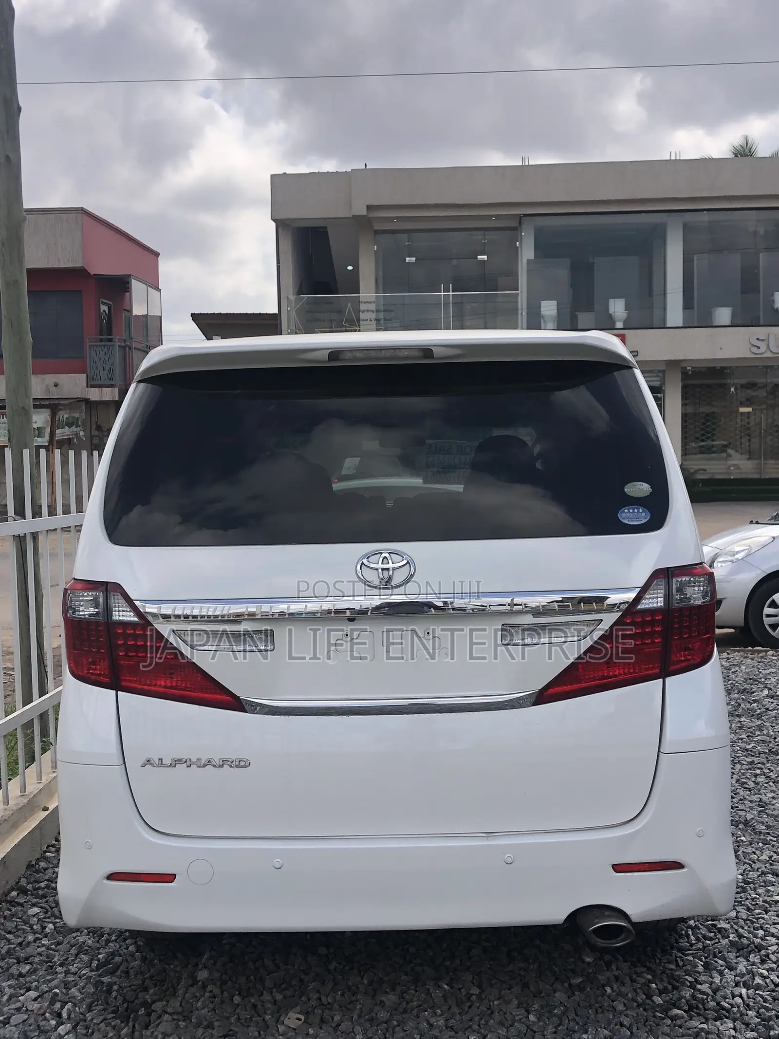 Toyota Alphard 2012 Off white