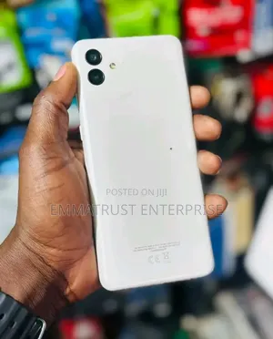 New Samsung Galaxy A04s 64 GB White