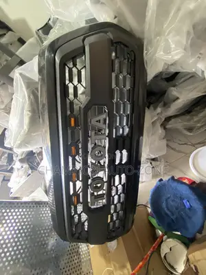 Toyota Tacoma 2016-2017-2018-2019-2020-2021-2022 Front Grille