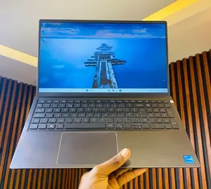 Laptop Dell Vostro 5481 16GB Intel Core i5 SSD 256GB