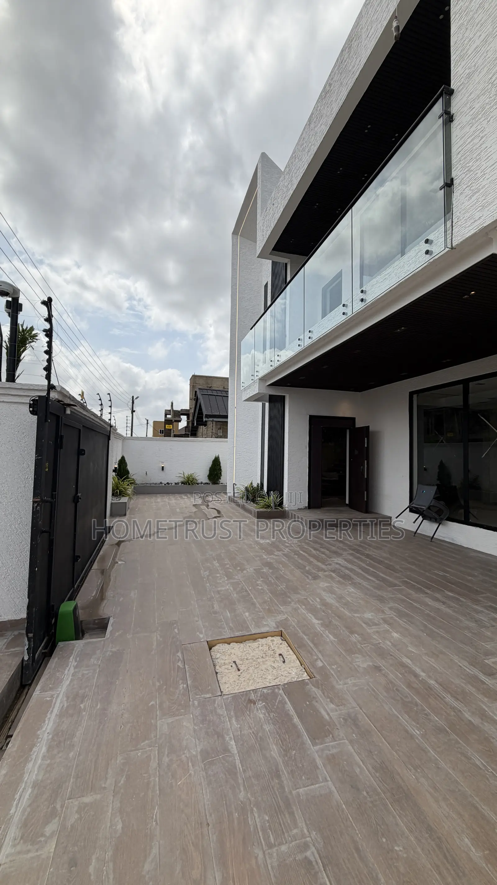 4bdrm Duplex in Ablekuma Ga Odumase for sale