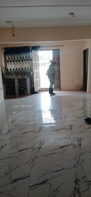 Mini Flat in Pillar 2 for rent