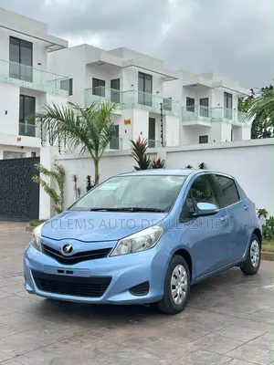 Toyota Vitz 2014 Blue