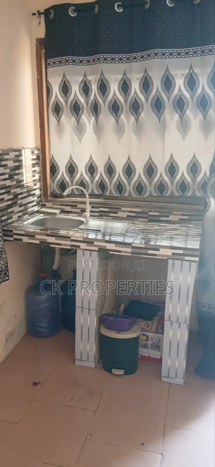 Mini Flat in Pillar 2 for rent