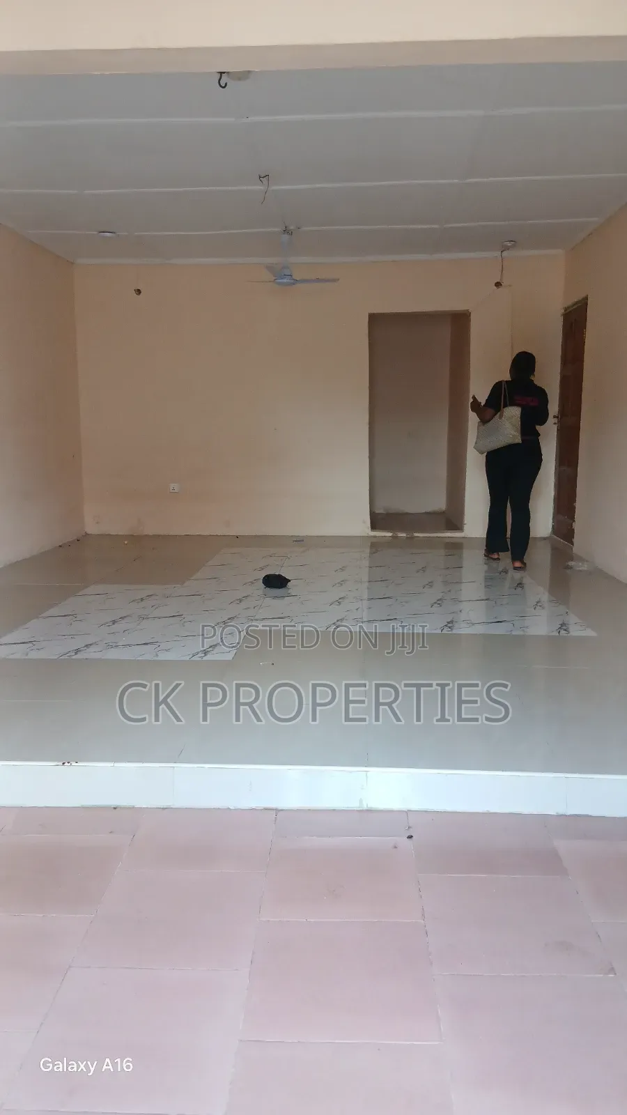 Mini Flat in Pillar 2 for rent