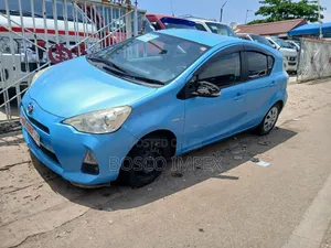 Toyota Aqua 2016 Blue