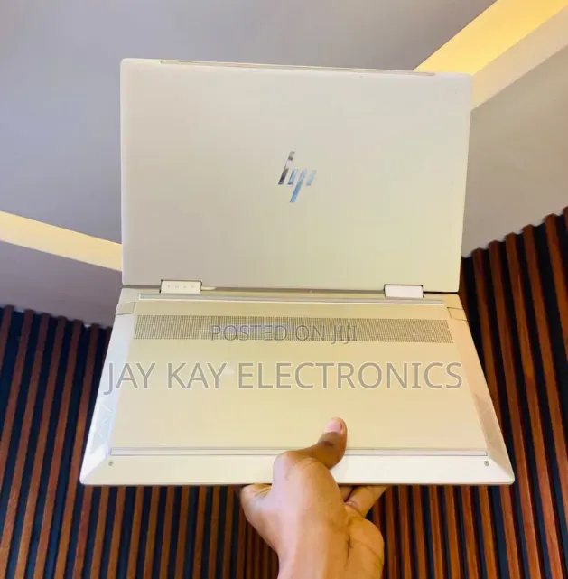 Laptop HP Envy x360 8GB Intel Core i5 SSD 256GB
