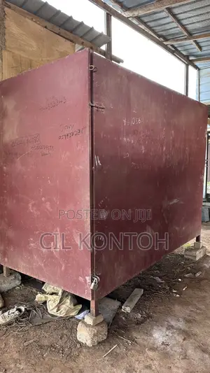 8ft 9in X 7ft Small Container