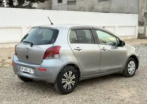 Toyota Vitz 2010 Gray