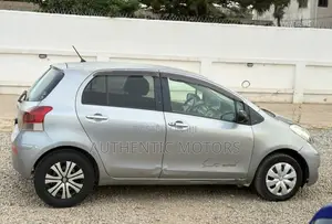 Toyota Vitz 2010 Gray