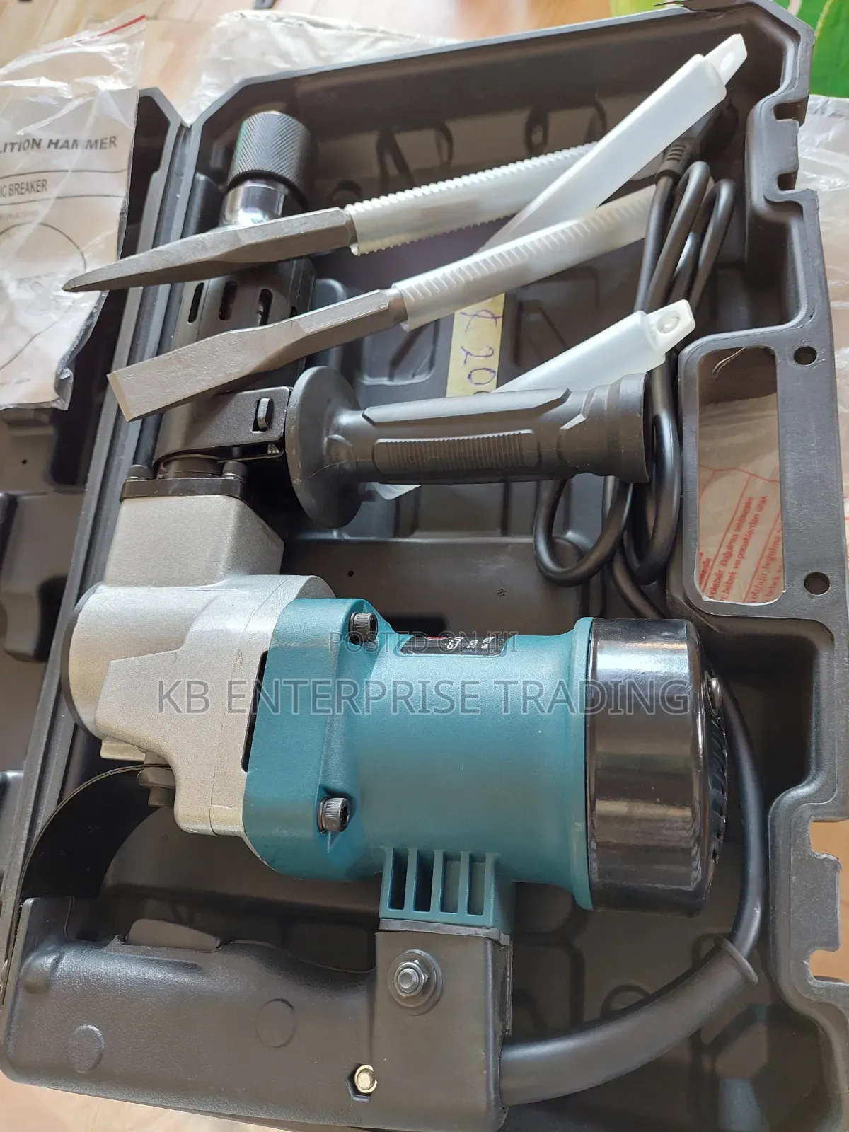800W Heavy Duty Electric Demolition Hammer Breaker With Chisels & Case