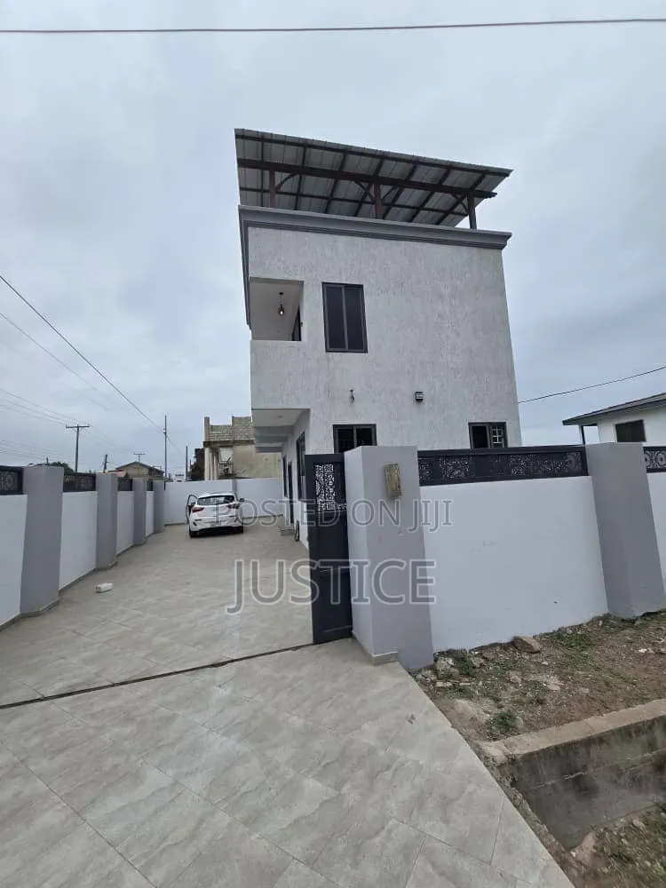 3bdrm Duplex in Labone for rent