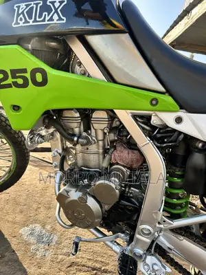 Kawasaki KLX 250 2018 White
