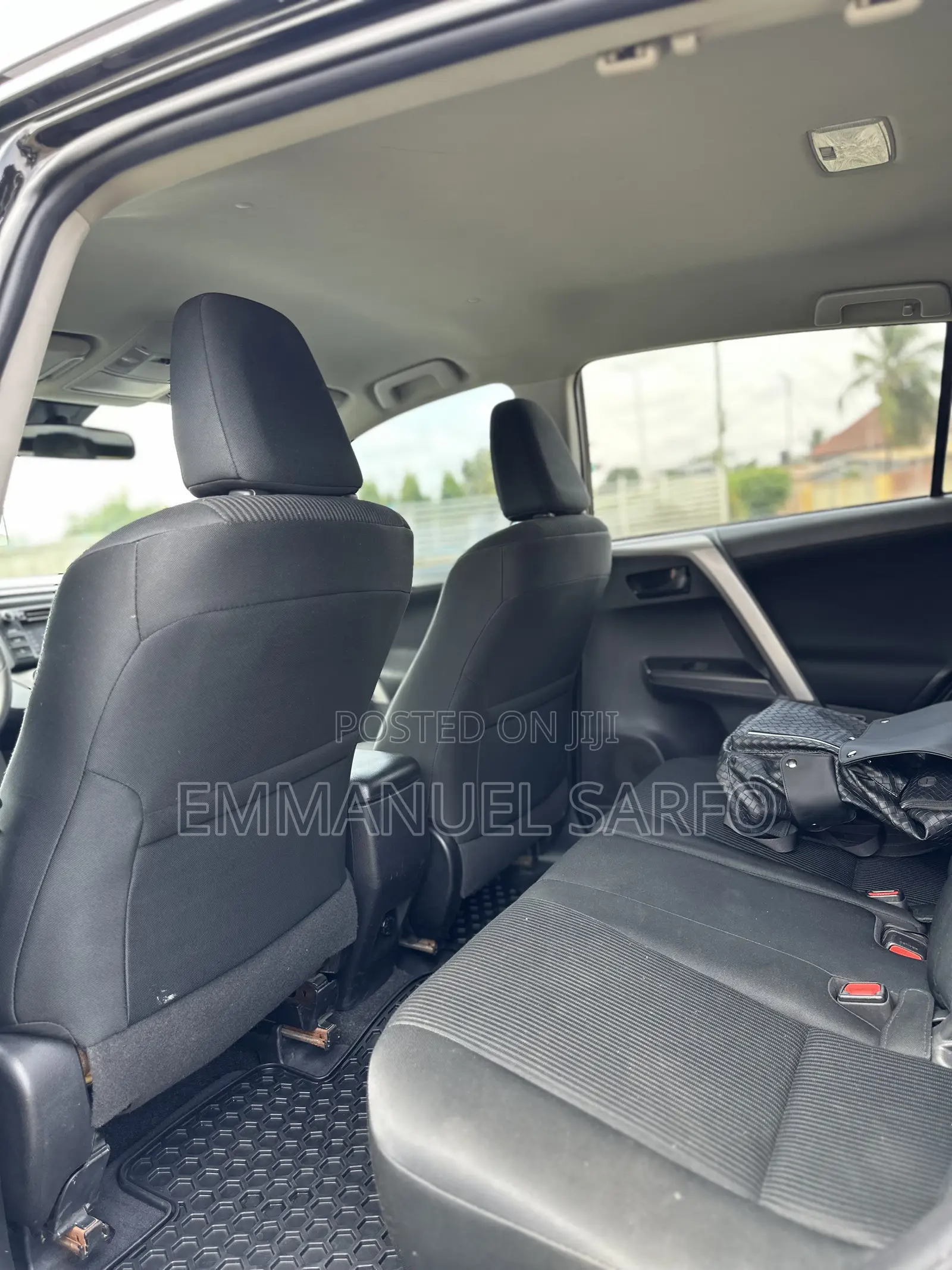 Toyota RAV4 LE 4dr SUV AWD (2.5L 4cyl 6A) 2018 Black