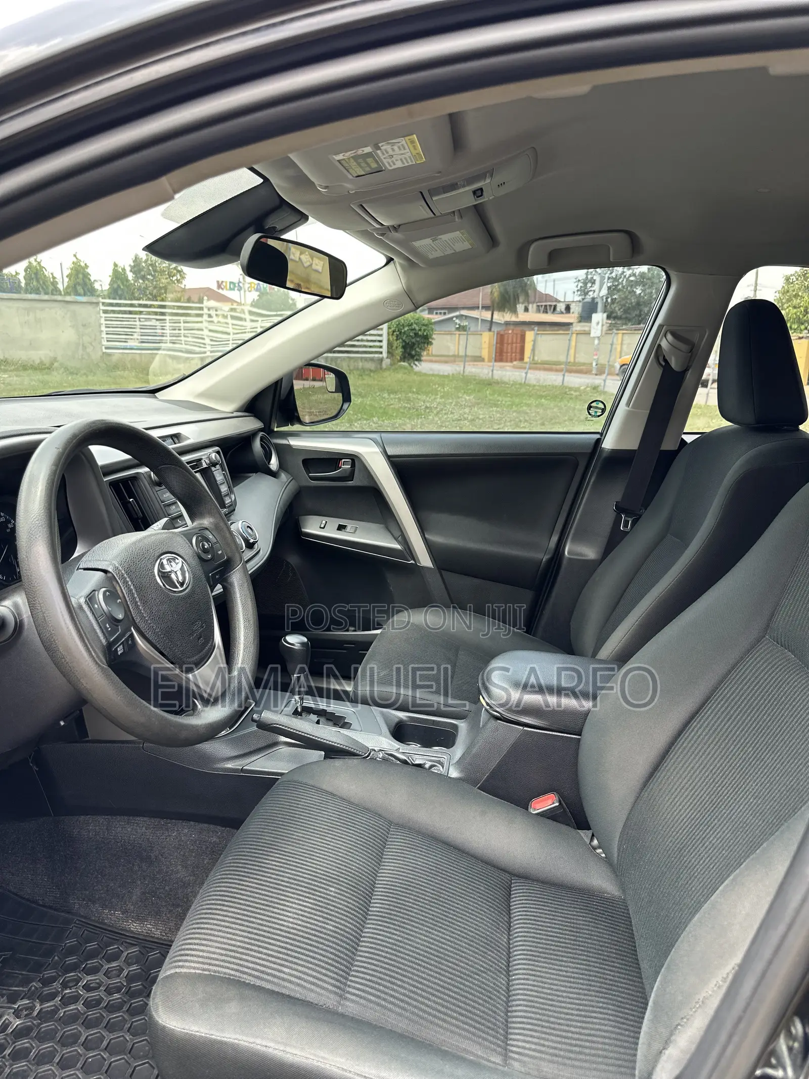 Toyota RAV4 LE 4dr SUV AWD (2.5L 4cyl 6A) 2018 Black