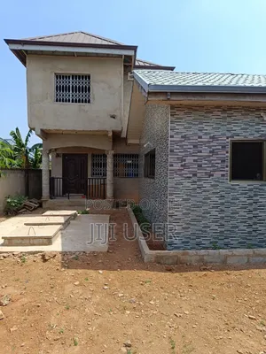 9bdrm House in New Land Estate, Peace Clinic Area for sale