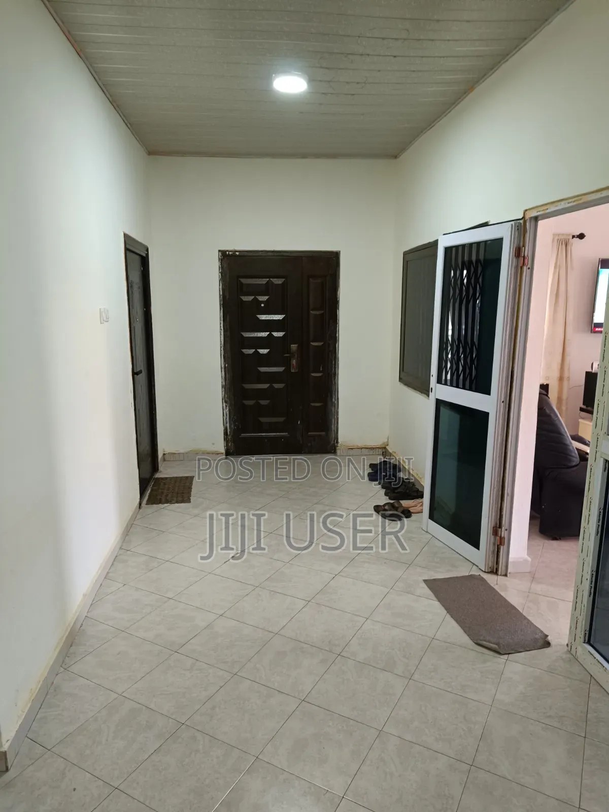 9bdrm House in New Land Estate, Peace Clinic Area for sale