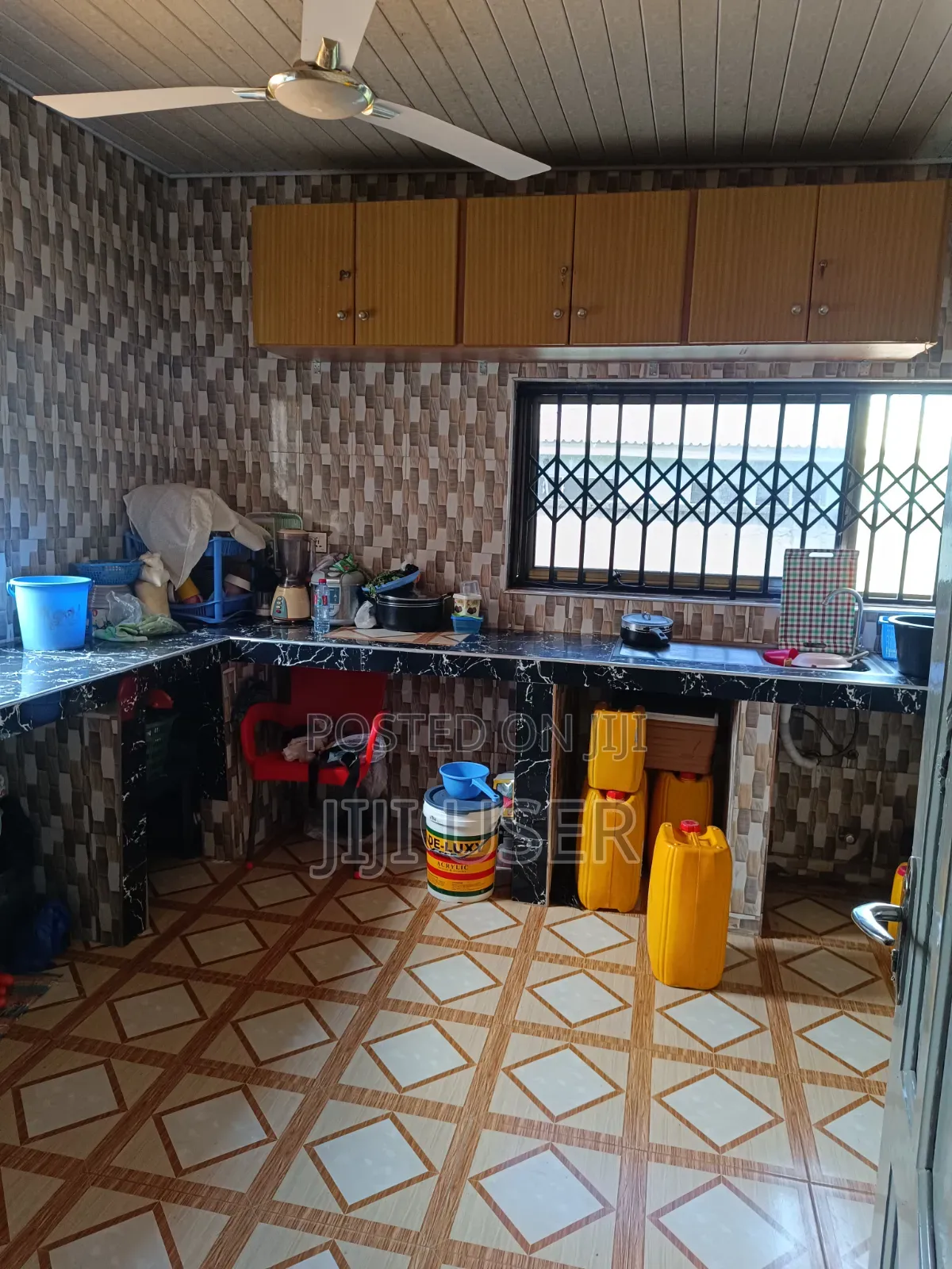 9bdrm House in New Land Estate, Peace Clinic Area for sale