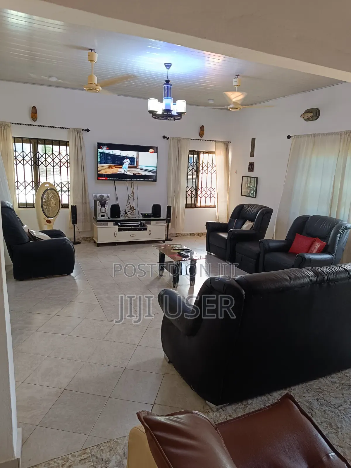 9bdrm House in New Land Estate, Peace Clinic Area for sale