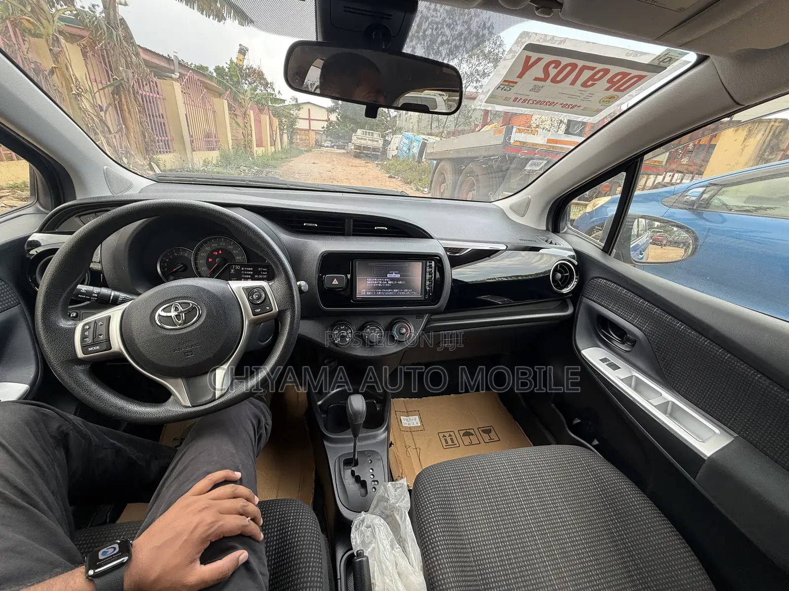 Toyota Vitz 2015 Blue