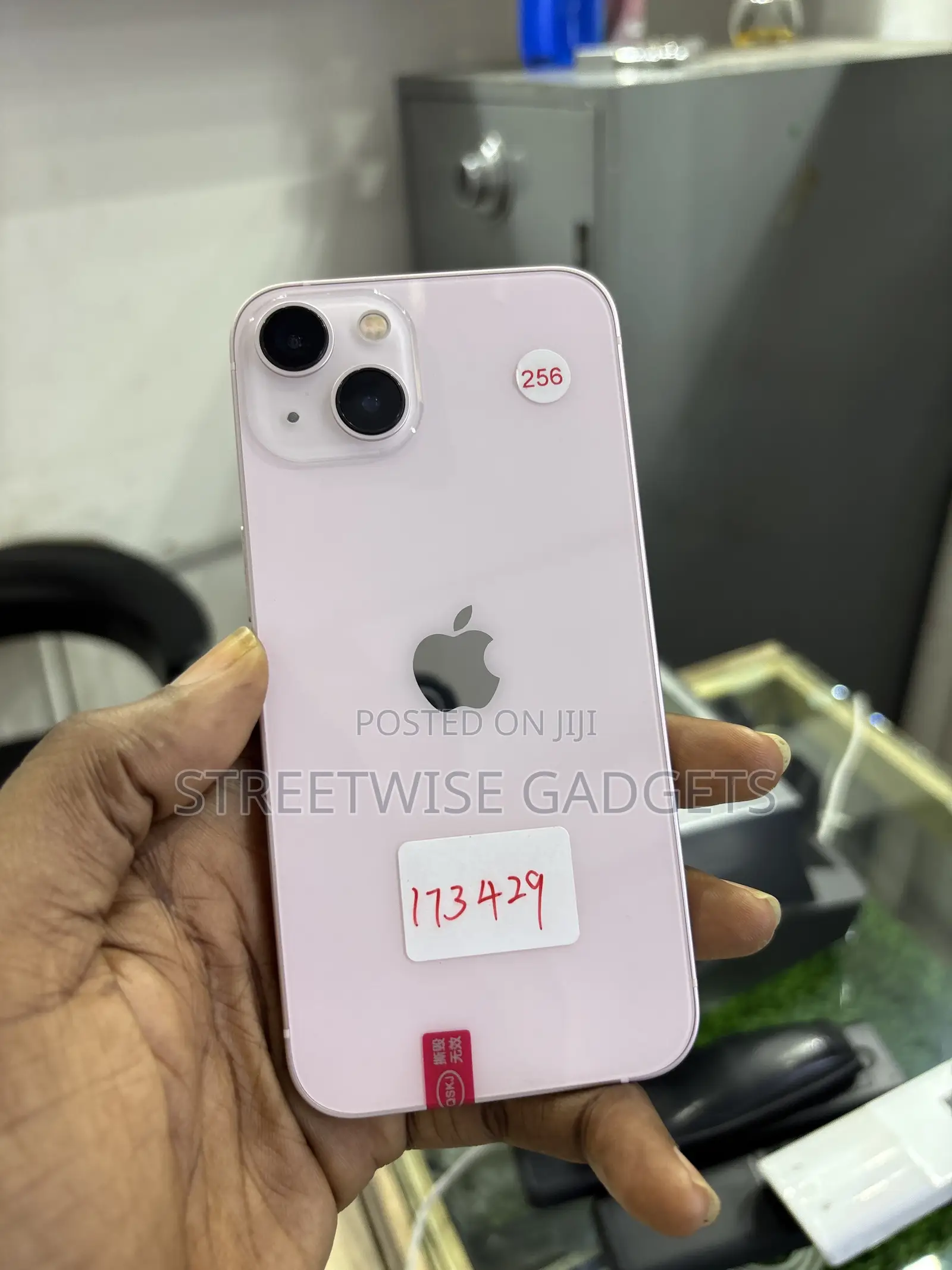 Apple iPhone 13 256 GB Pink
